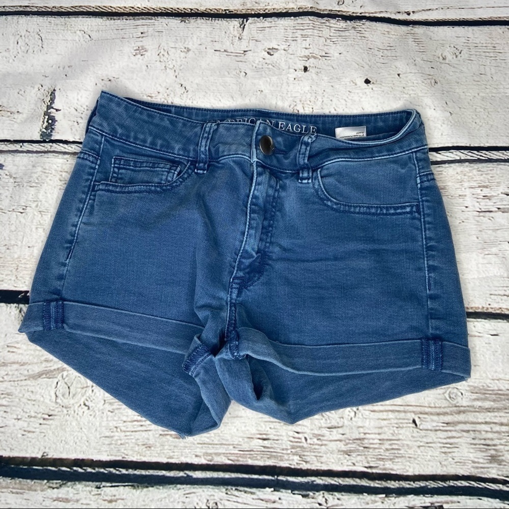 American Eagle Outfitters High-Rise Shortie Size 4